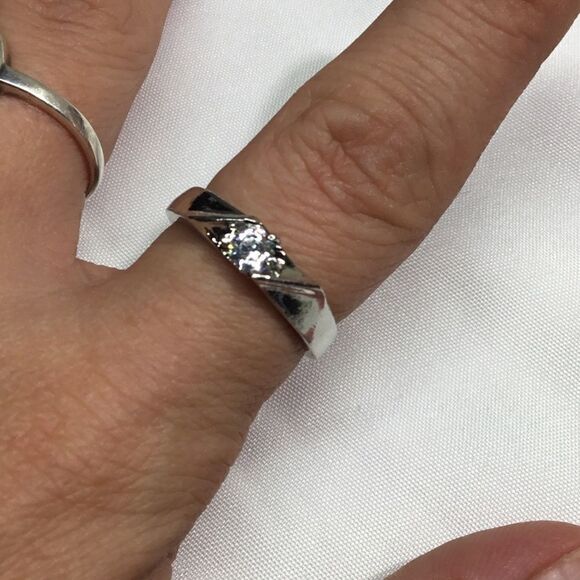 Twist Of Fate Wedding Band Ring (UC3) - Picture 5 of 8